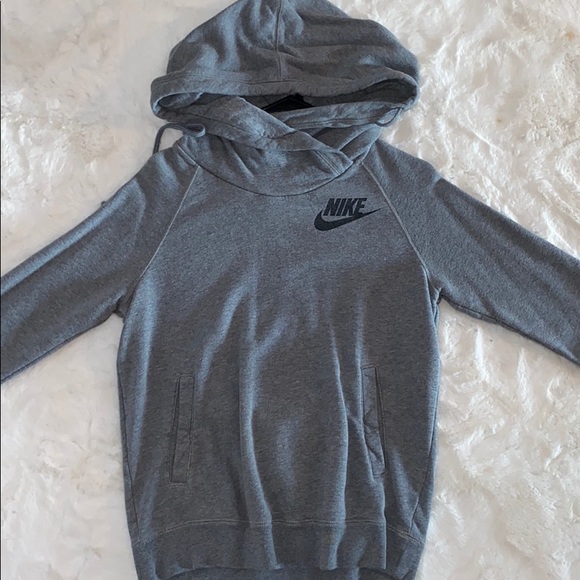 Nike Sweatshirt - Picture 1 of 3